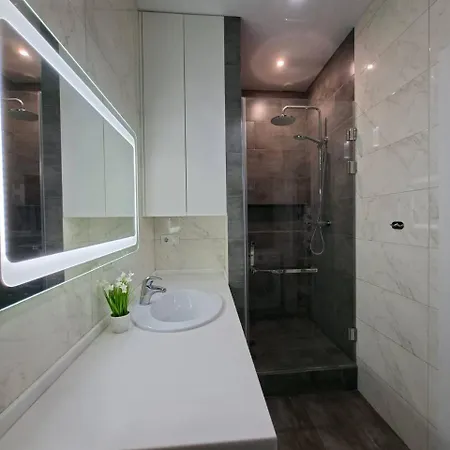 Emerald In Arcadia Apartment Odessa